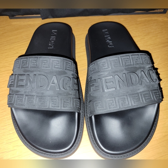 FENDACE Black Slides w37 FENDI X VERSACE collaboration - Picture 2 of 15